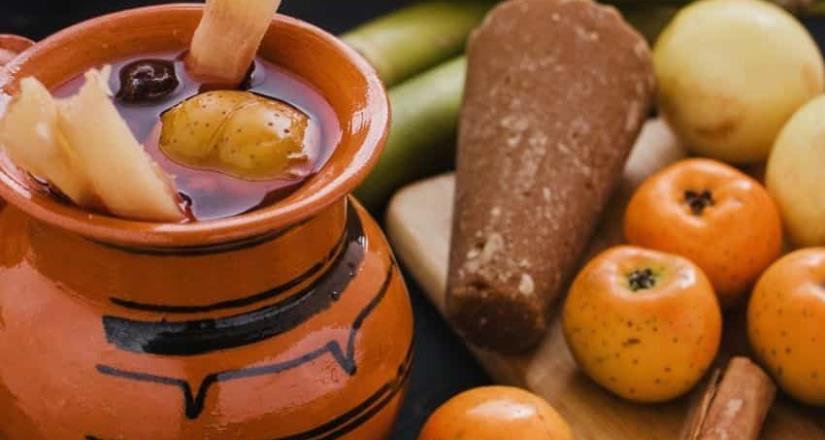 Conoce cuánto piloncillo ponerle al ponche para endulzarlo