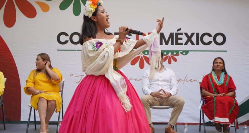 Celebran a mujeres indígenas en acto cívico “Colores de México”