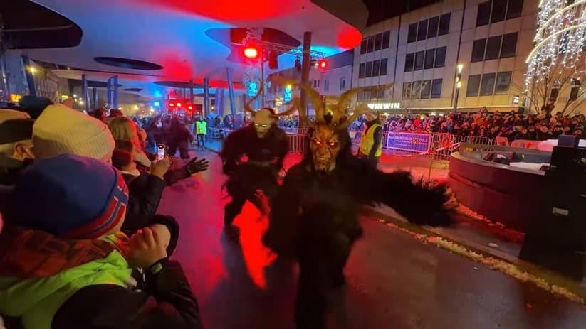 Hace unas semanas se llevó a cabo el tradicional Krampus Parade en Europa Hace unas semanas se llevó a cabo el tradicional Krampus Parade en Europa