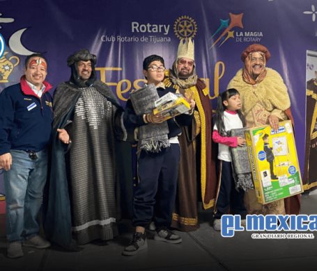 Rotarios celebraron Día de Reyes a niños de los CAM en Tijuana