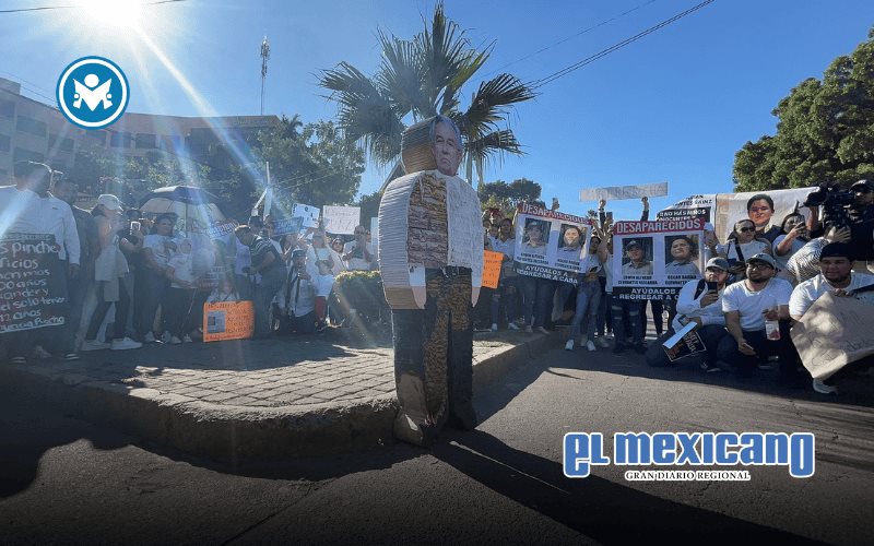 Ciudadanos de Culiacán se manifiestan contra el Gobernador y el Presidente Municipal