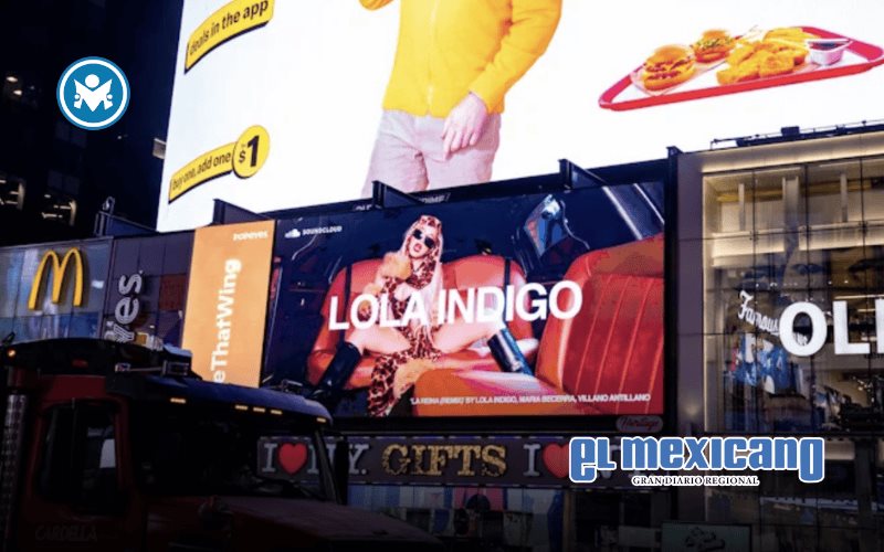 Lola Índigo Hace Historia en Times Square con La Reina (Remix)