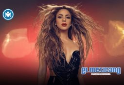 Alicia Villareal hace seña de auxilio durante presentación en Michoacán