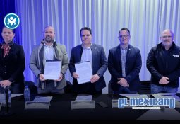 Impulsa gobernadora Marina del Pilar incursión de jóvenes en la actividad empresarial con programa "Yo Emprendo"