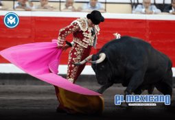 Sheinbaum firma acuerdo histórico con gasolineros para establecer en 24 pesos el precio de la gasolina magna Sheinbaum firma acuerdo histórico con gasolineros para establecer en 24 pesos el precio de la gasolina magna