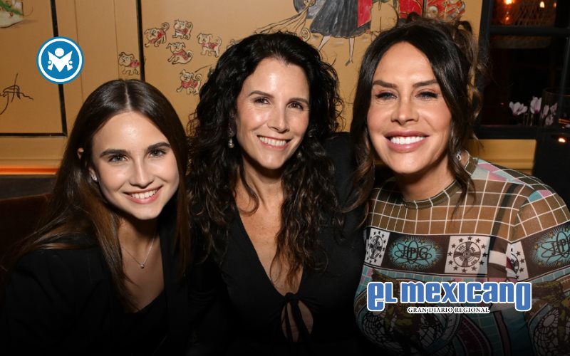 Karla Sofía Gascón encuentra apoyo en su esposa e hija tras polémica por antiguos tuits Karla Sofía Gascón encuentra apoyo en su esposa e hija tras polémica por antiguos tuits