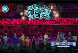 Pedro Pascal aclara rumores de romance con Jennifer Aniston Pedro Pascal aclara rumores de romance con Jennifer Aniston