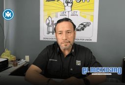 Tráiler que transportaba motocicletas vuelca en el Arco Norte; desata rapiña en Jilotepec