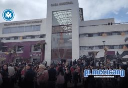 Ayuntamiento de Tijuana cerrado por sismo de hace unas horas