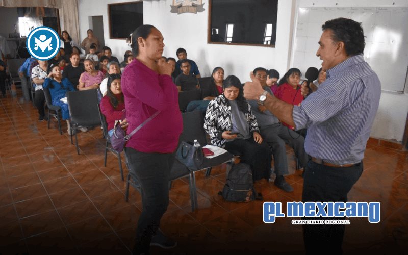 Se reúne Ruiz Uribe con 100 líderes cristianos para compartirles información de los programas sociales federales.