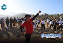 Vecinos solicitan la intervención de las autoridades ante socavón