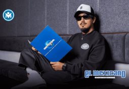 Selena recibe reconocimiento de la RIAA por 17 millones de unidades y por tener el álbum latino más certificado de la historia