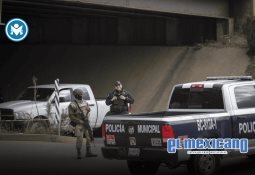 Joven muere en choque contra camión en Parajes del Valle