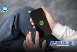 Colebrook Bosson Saunders reinventa el icónico brazo para monitor Flo