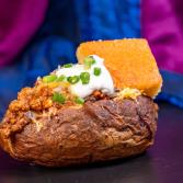 Más de 70 artículos nuevos revelados en la Guía Gastronómica de la Celebración del 70.º Aniversario de Disneyland Resort
