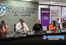 Pemex dona combustible y asfalto al Ayuntamiento de Ensenada para mejorar vialidades