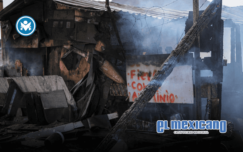 Incendio consume 10 casas en zona de invasión de Santa María