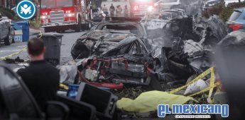 Avioneta se estrella en vecindario de San Diego; reportan varios muertos Avioneta se estrella en vecindario de San Diego; reportan varios muertos
