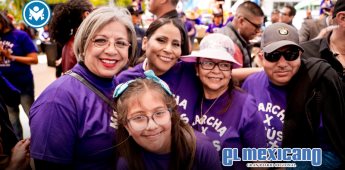 Participa Claudia Agatón en marcha por la paz de asociaciones religiosas