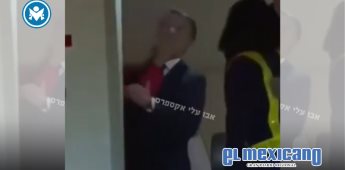 Brigitte Macron le da cachetada a su esposo tras llegar a Vietnam Brigitte Macron le da cachetada a su esposo tras llegar a Vietnam