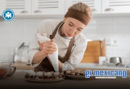 Perrita es atacada con machete mientras cuidaba a sus crías en Celaya Perrita es atacada con machete mientras cuidaba a sus crías en Celaya