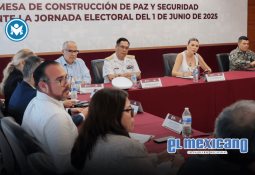 Candidato a Ministro de la Corte Isaac de Paz llega a votar en bicicleta Candidato a Ministro de la Corte Isaac de Paz llega a votar en bicicleta