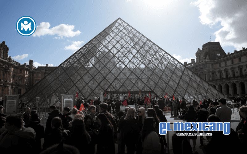 El Louvre cierra por huelga espontánea del personal ante colapso por sobreturismo El Louvre cierra por huelga espontánea del personal ante colapso por sobreturismo