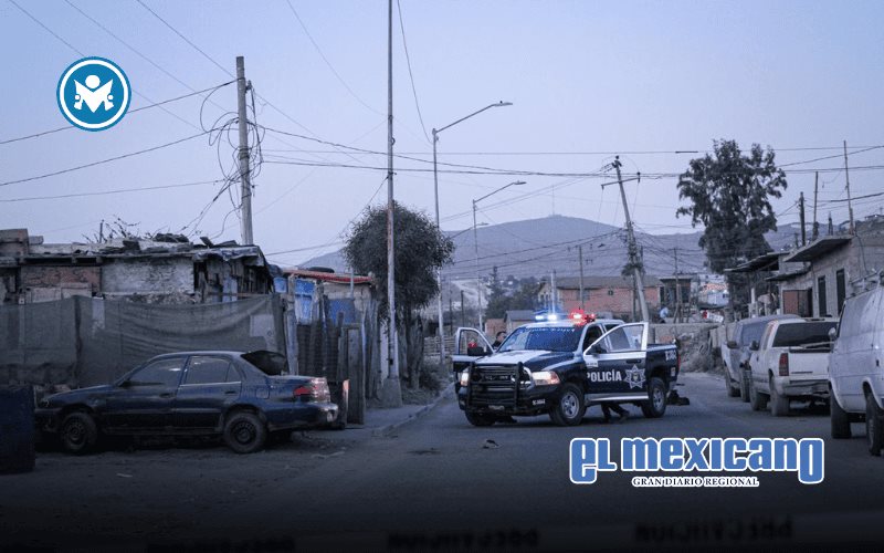 Hombre muere tras ataque a balazos frente a Farmacias Similares en Lomas del Valle Hombre muere tras ataque a balazos frente a Farmacias Similares en Lomas del Valle