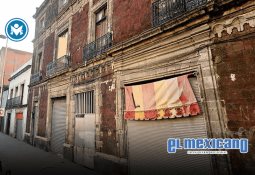 Ex electricistas piden intervención de la presidenta Sheinbaum para que se investiguen actos de corrupción cometidos por Martín Esparza. Ex electricistas piden intervención de la presidenta Sheinbaum para que se investiguen actos de corrupción cometidos por Martín Esparza.