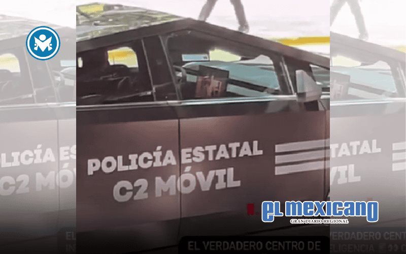 Captan a policías de Jalisco viendo series en Cybertruck Captan a policías de Jalisco viendo series en Cybertruck