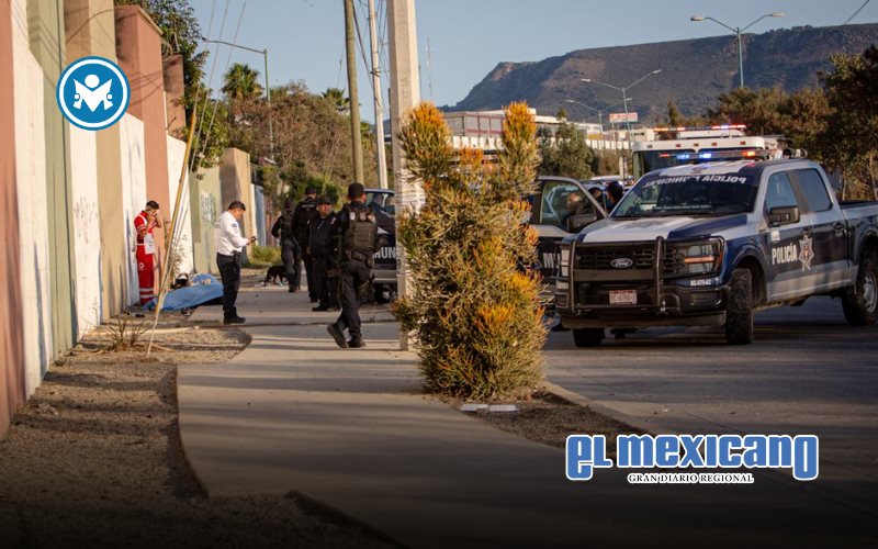 Dos muertos tras choque de motocicleta con una patrulla