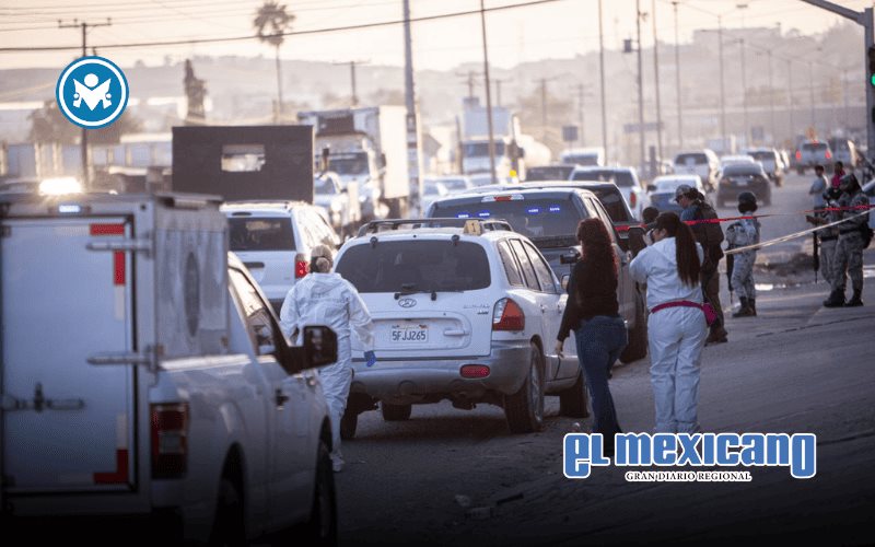 Hallan dos cuerpos embolsados en camioneta abandonada en colonia Ojo de Agua