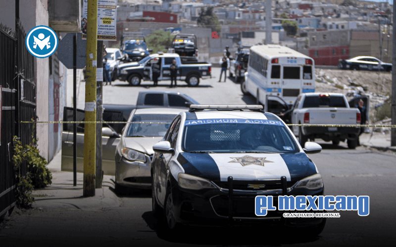 Hallan tres cuerpos en vehículo abandonado en Villas del Real Hallan tres cuerpos en vehículo abandonado en Villas del Real