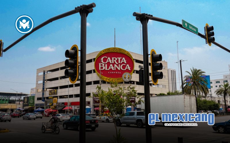 El icónico logo de Carta Blanca se despide del centro de Monterrey, pero su historia continúa El icónico logo de Carta Blanca se despide del centro de Monterrey, pero su historia continúa