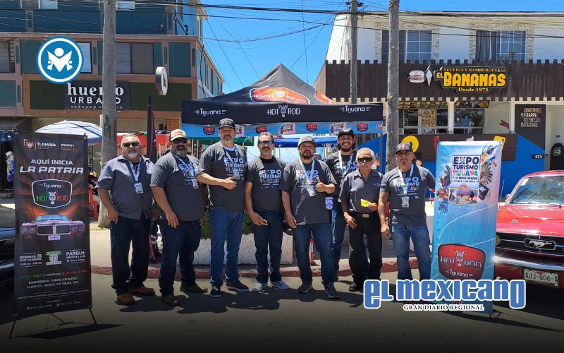 Celebran participación ciudadana en "Expo Turística" con exhibición de autos Celebran participación ciudadana en "Expo Turística" con exhibición de autos