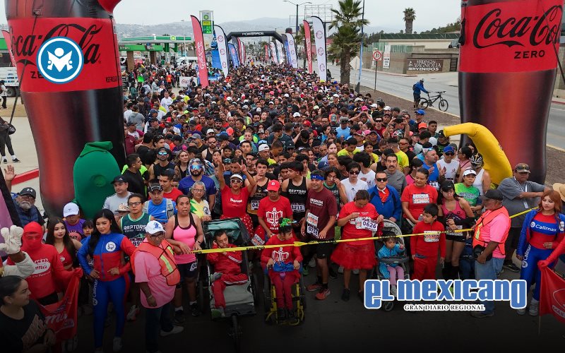 Encabeza alcaldesa Claudia Agatón arranque del XXII Medio Maratón Internacional Powerade Ensenada 2025
