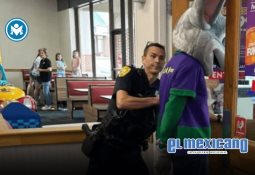 Joven provoca volcadura mientras cantaba a Britney Spears