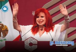 Padres de los 43 de Ayotzinapa salen decepcionados de reunión con Sheinbaum