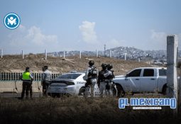 Patrulla de la FESC choca con vehículo particular y deja lesionada a conductora en Bulevar Insurgentes