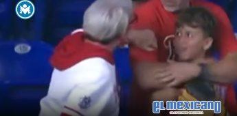 Mujer en un juego de beisbol exigió bola de jonrón a un niño y generó polémica