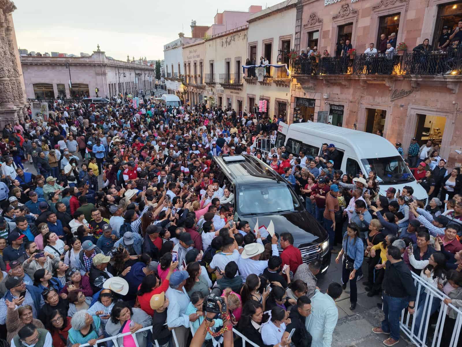 Claudia Sheinbaum reúne a más de 150 mil mexicanos en primer fin de semana de gira nacional Claudia Sheinbaum reúne a más de 150 mil mexicanos en primer fin de semana de gira nacional