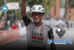 Netflix omite himnos nacionales en pelea de Canelo Álvarez y provoca indignación