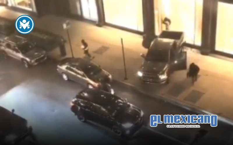 Robo violento en Louis Vuitton de Chicago deja un muerto y cinco arrestados Robo violento en Louis Vuitton de Chicago deja un muerto y cinco arrestados