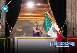 Pipa de gas queda colgando tras deslave en Baja California Sur