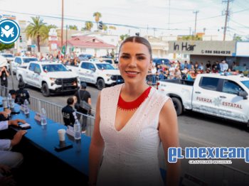 Marina del Pilar encabeza desfile con motivo al 215 aniversario de la independencia