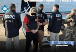 The Candlelight Processional regresa a EPCOT para iluminar la temporada navideña 2025 The Candlelight Processional regresa a EPCOT para iluminar la temporada navideña 2025