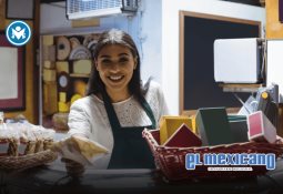 La maestra Delfina apenas de panzaso