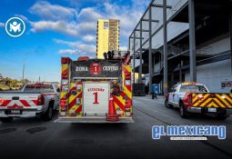 Detienen a chofer de camión escolar tras atropellar a dos personas en mercado sobreruedas