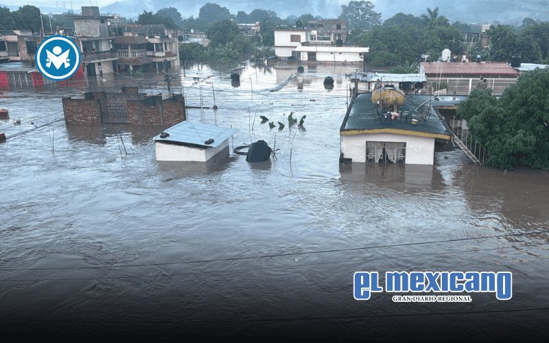 Poza Rica bajo el agua tras desbordamiento del río Cazones Poza Rica bajo el agua tras desbordamiento del río Cazones