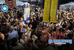 El exrehén israelí Eitan Mor se reúne con su familia tras más de dos años en cautiverio El exrehén israelí Eitan Mor se reúne con su familia tras más de dos años en cautiverio